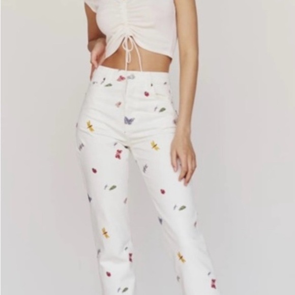 Reformation Ladybugs High Rise Straight Jeans size 28
NWT - Picture 2 of 16